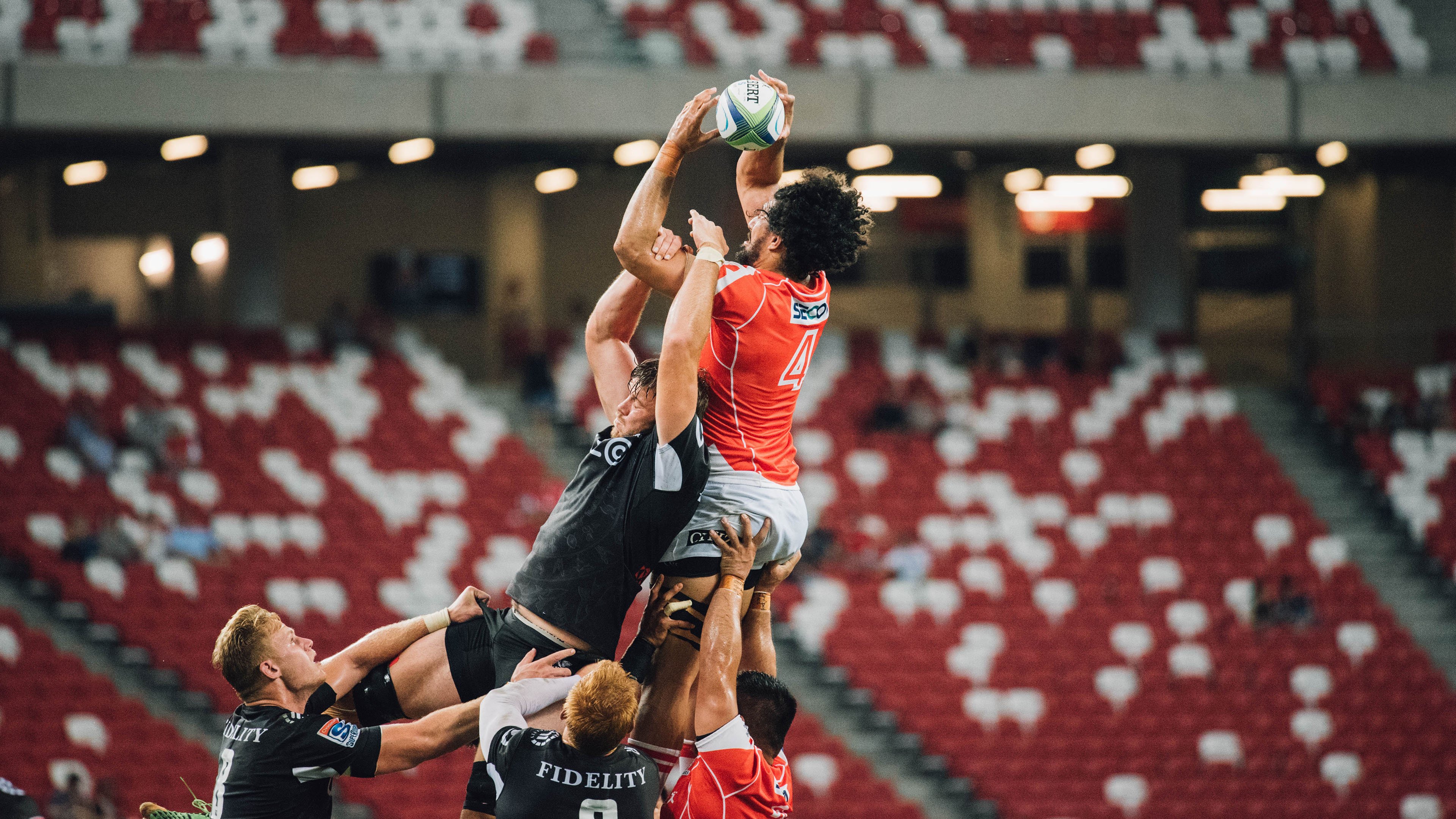 体育跨界合作：F1携手大型品牌联名，f1esports